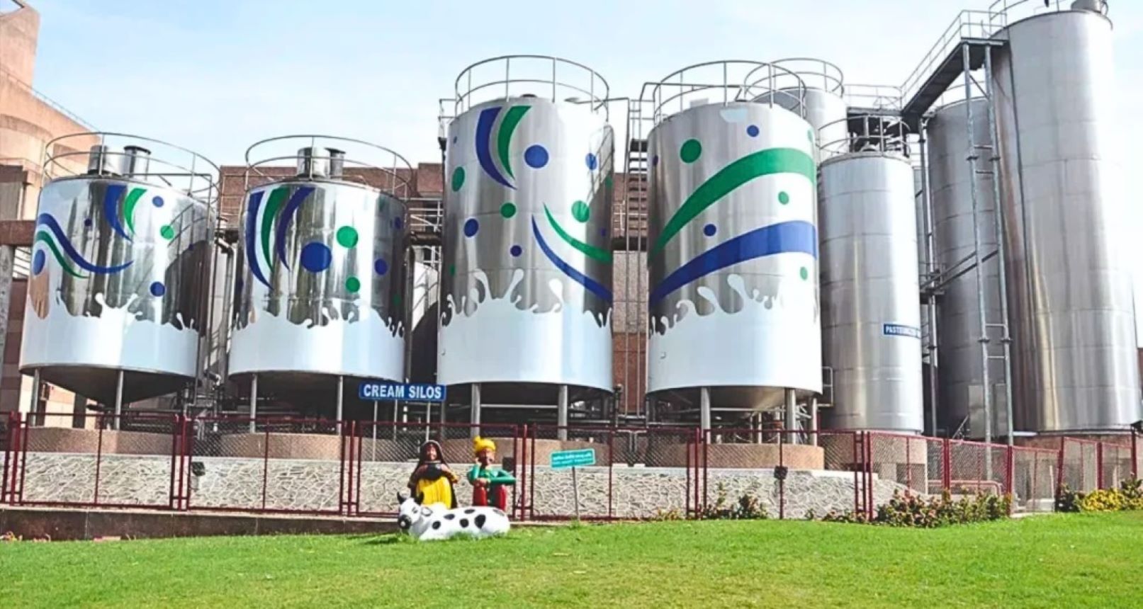 Amul has started work on an integrated dairy project at Howrah Food Park, Sankrail (Howrah district), West Bengal